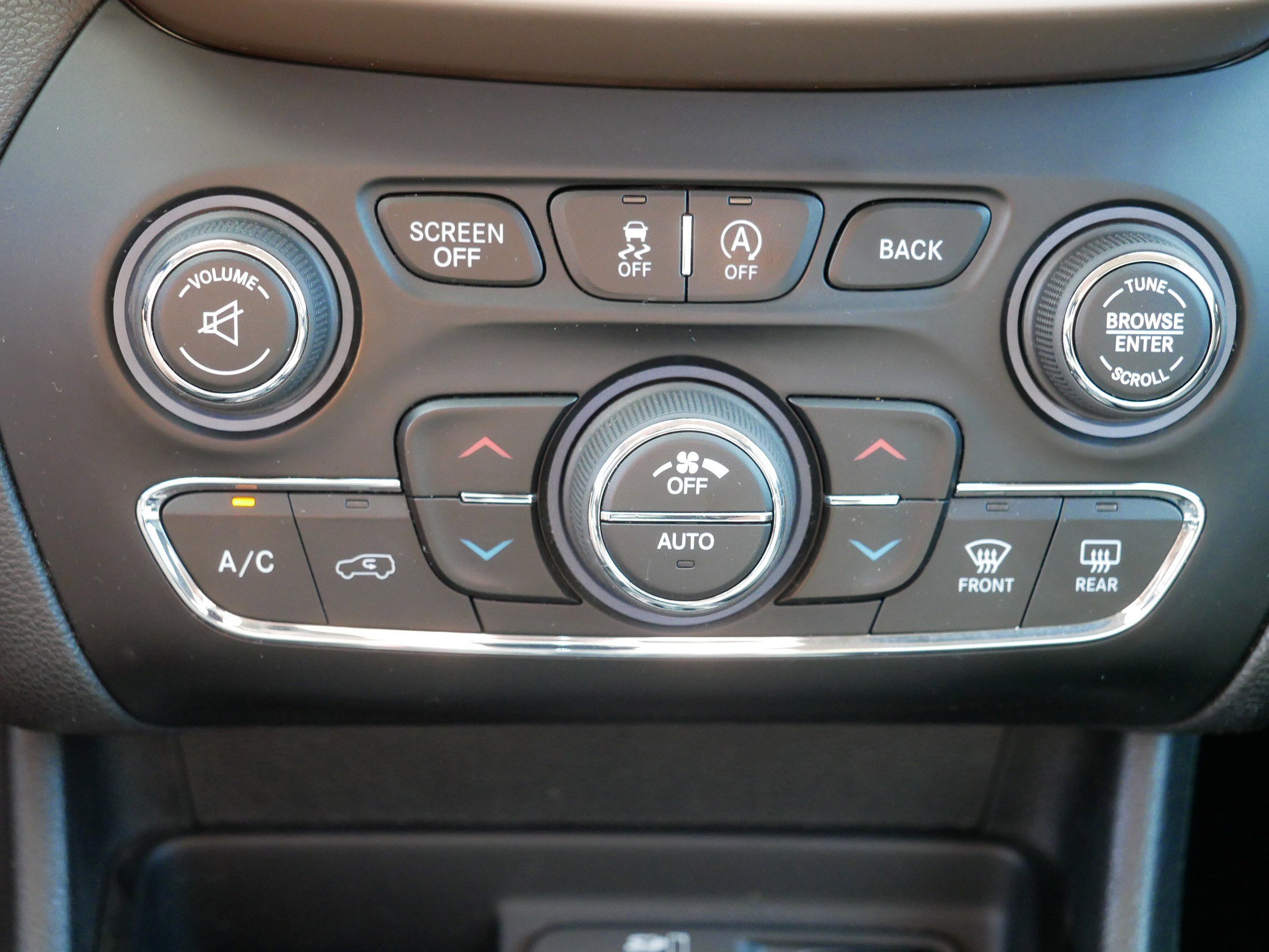 2017 Jeep Cherokee Latitude photo 23