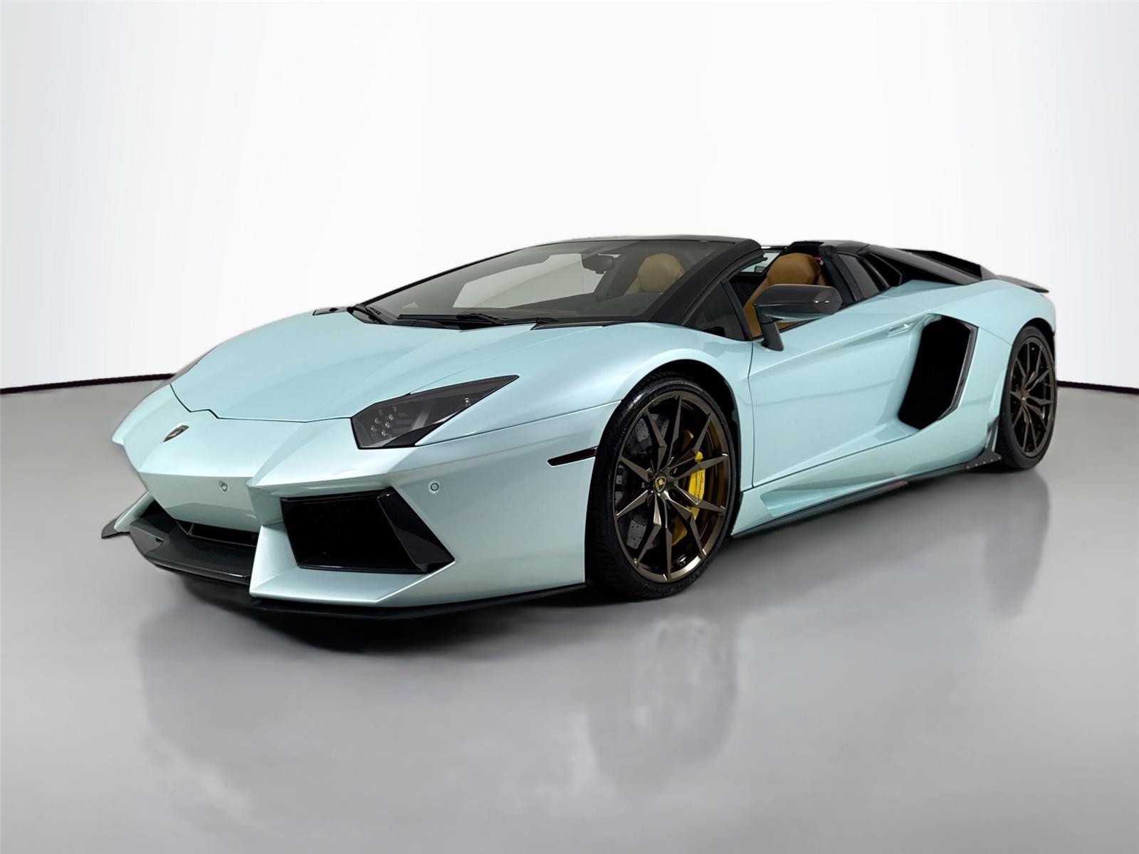2015 Lamborghini Aventador LP 700-4 Roadster photo 36