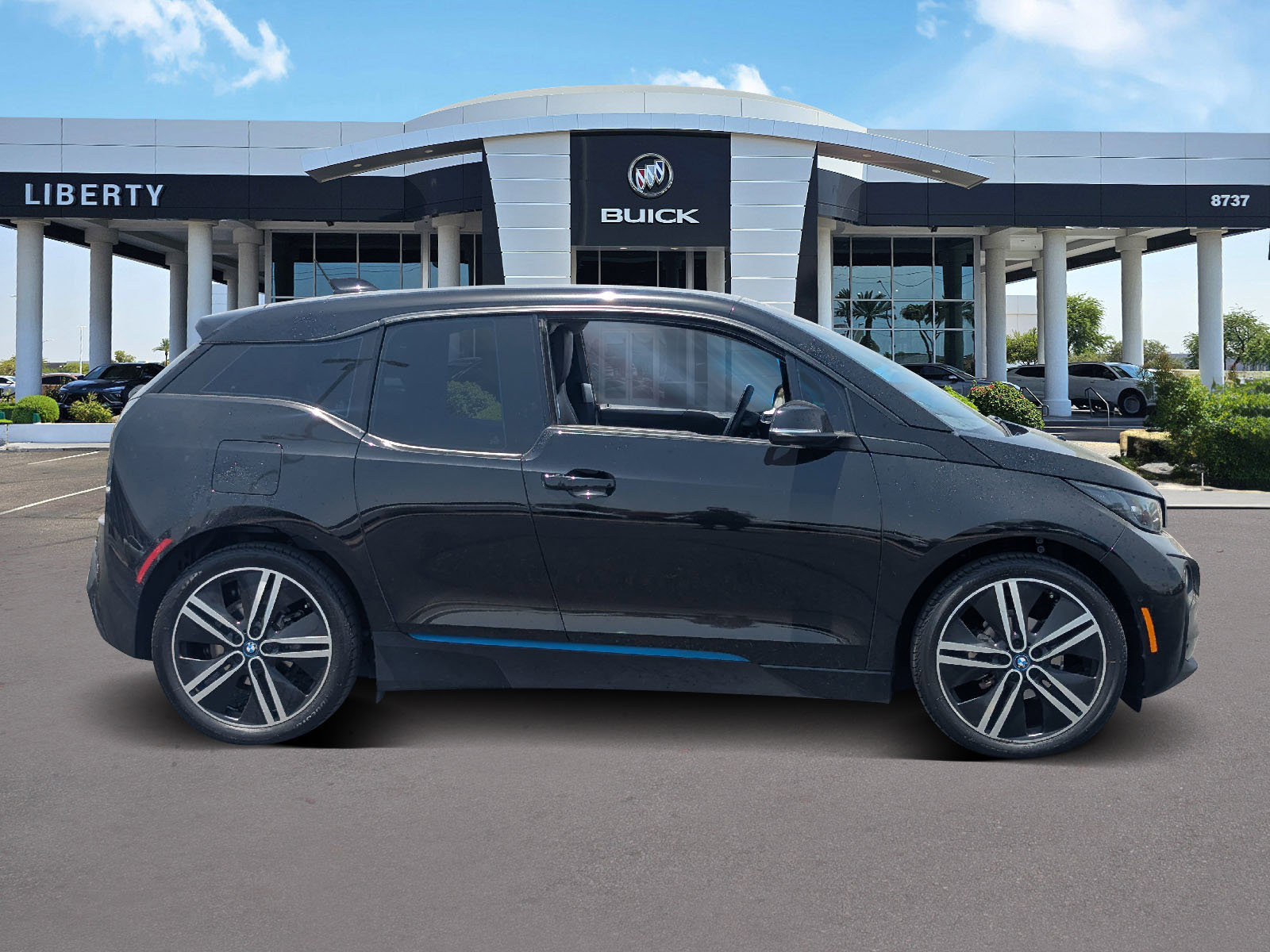 Used 2016 BMW i3 Tera World with VIN WBY1Z2C53GV556246 for sale in Peoria, AZ