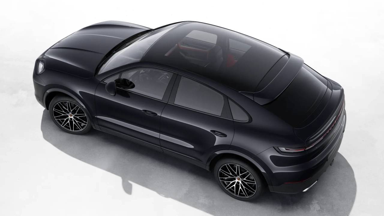 2026 Porsche Cayenne Coupe photo 4