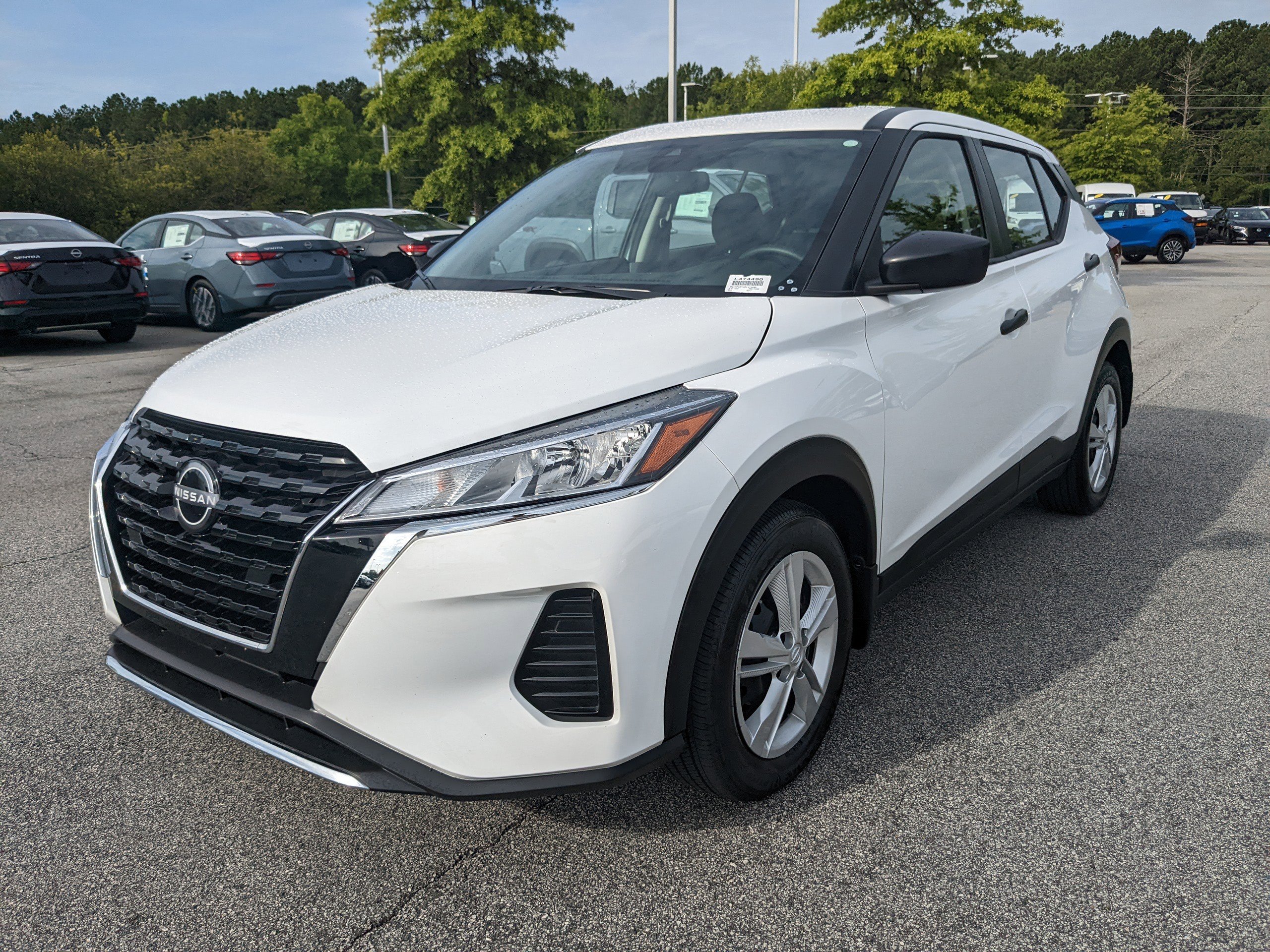 2025 Nissan Kicks Play S photo 5