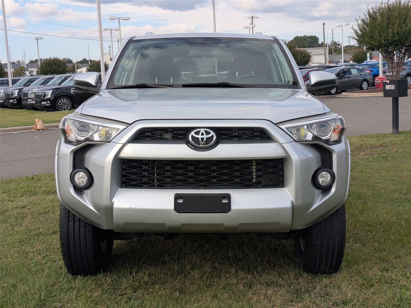 2018 Toyota 4Runner Limited SR5 Premium photo 2