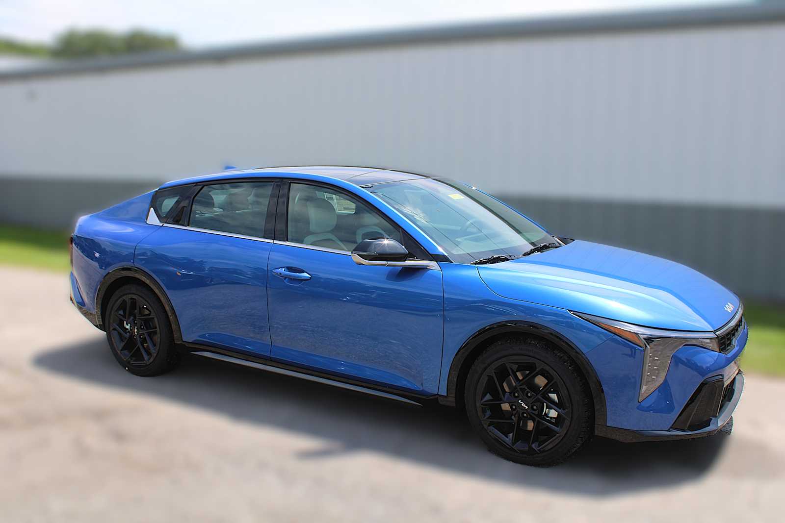 2025 Kia K4 GT-Line Turbo photo 3