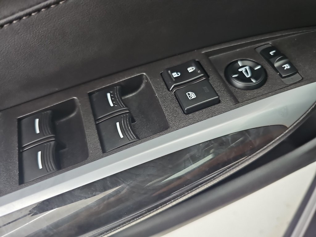 2020 Acura TLX 2.4L Base photo 32