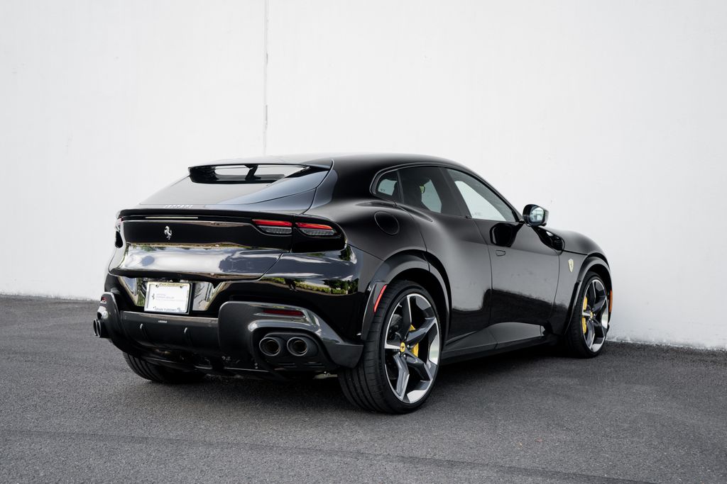 2023 Ferrari Purosangue Base photo 2