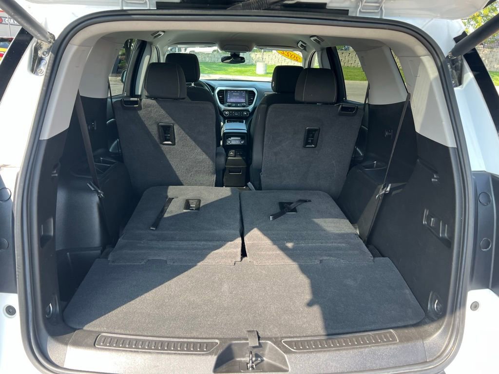 2022 Gmc Acadia SLE photo 18