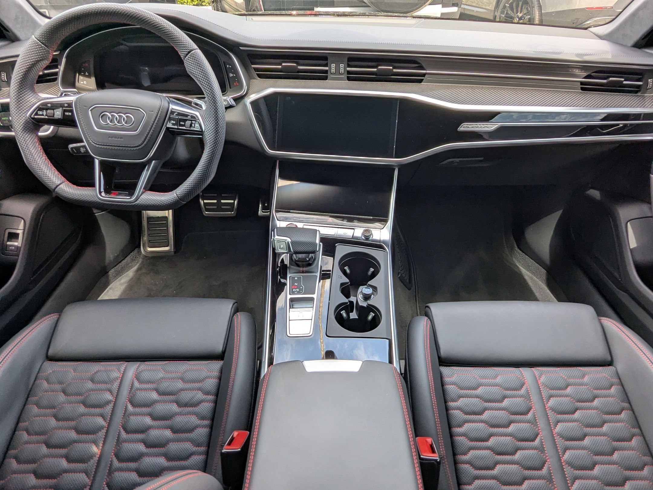 2025 Audi RS 6 Avant Performance Base photo 18