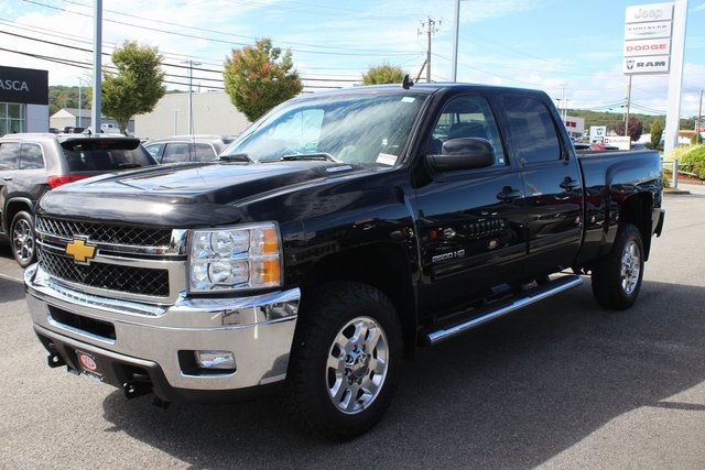 2013 Chevrolet Silverado LTZ photo 2