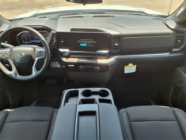 2025 Chevrolet Silverado 1500 RST photo 3