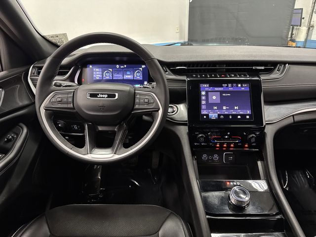 2023 Jeep Grand Cherokee Altitude X photo 3