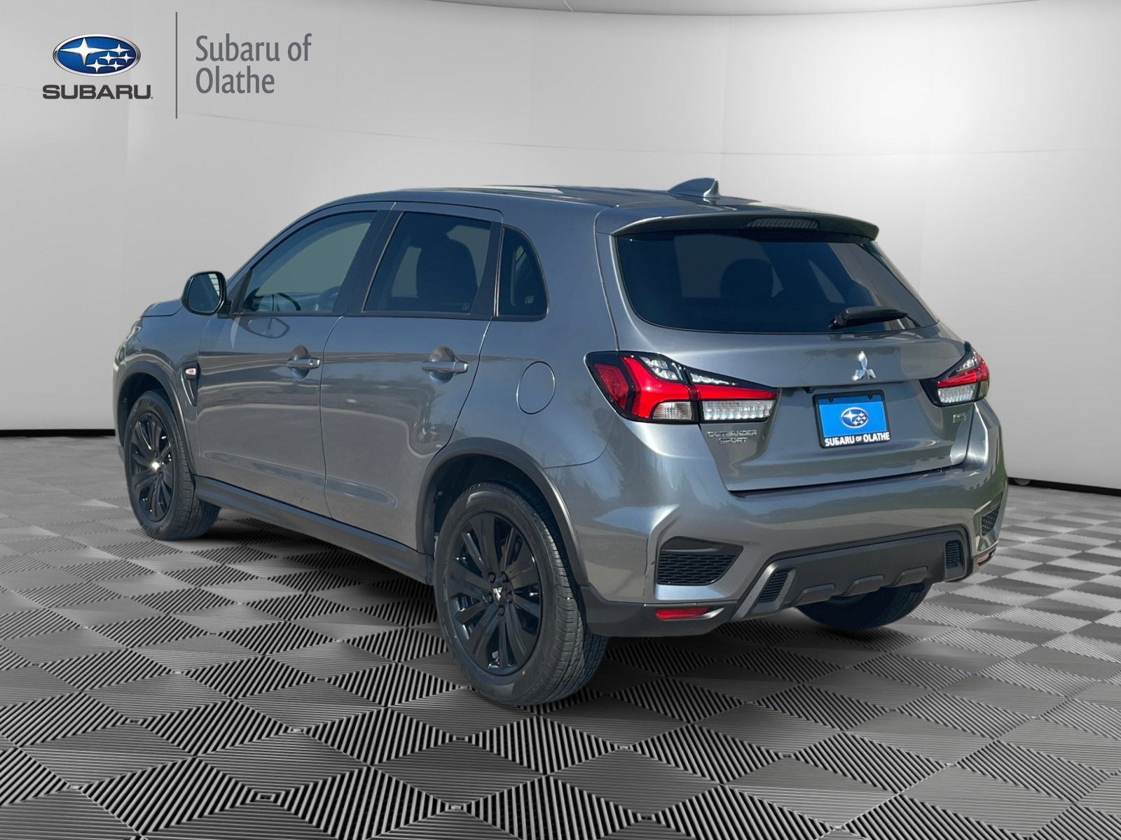 2023 Mitsubishi Outlander Sport LE photo 5