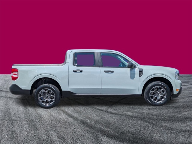 2024 Ford Maverick XLT photo 3