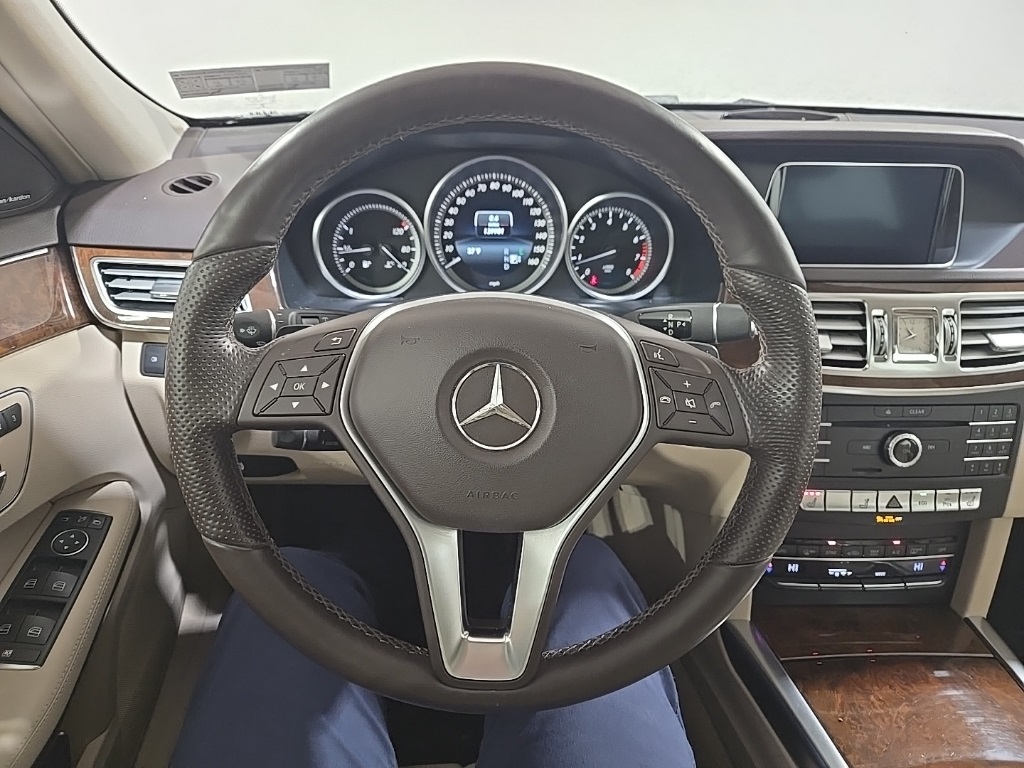 2016 Mercedes-Benz E-Class E350's photo