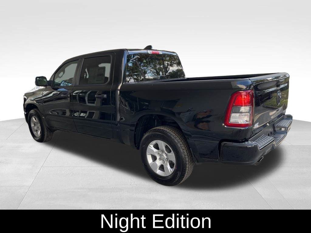 2023 Ram 1500 Tradesman photo 2