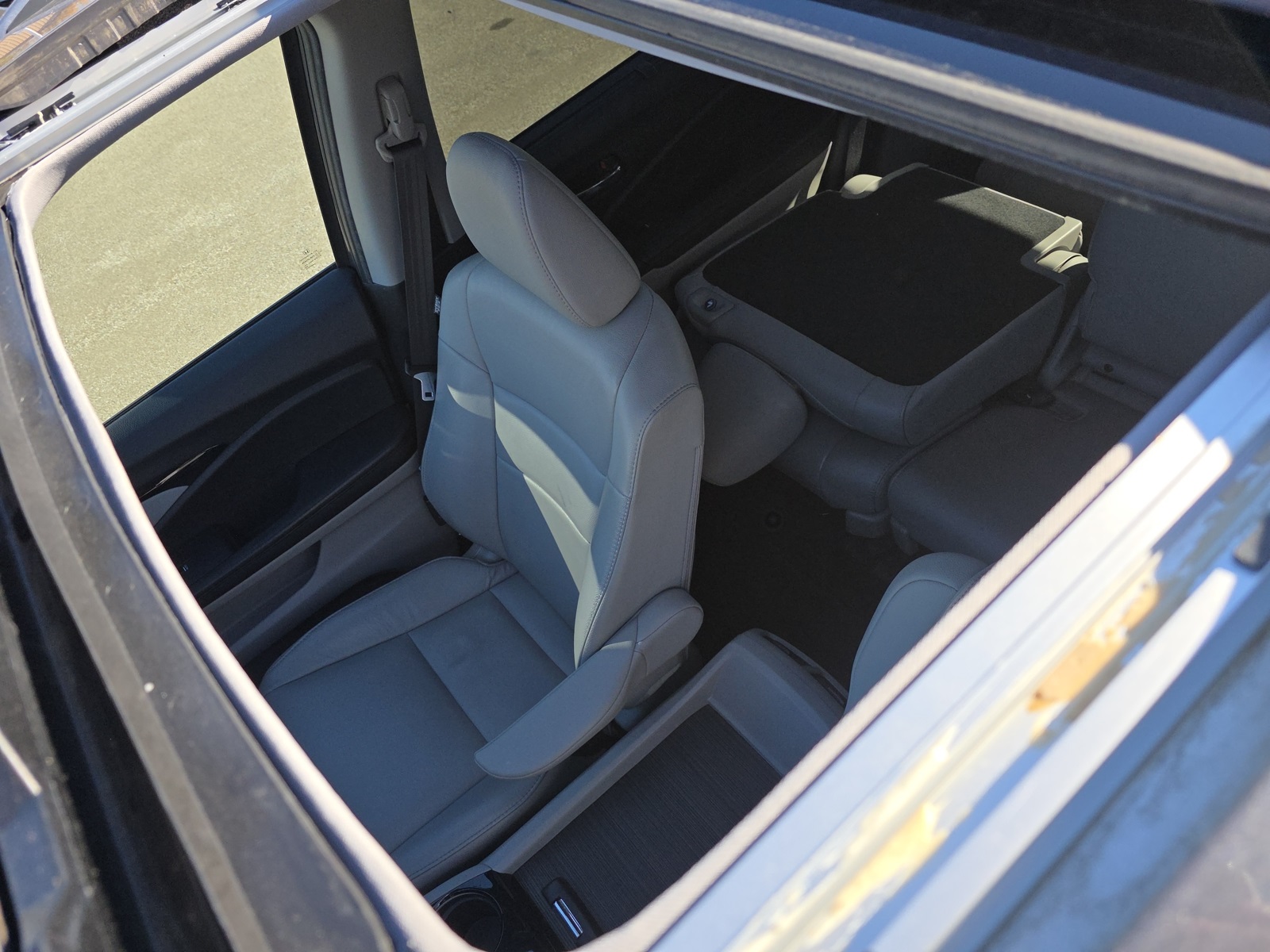 2021 Honda Pilot Touring photo 2