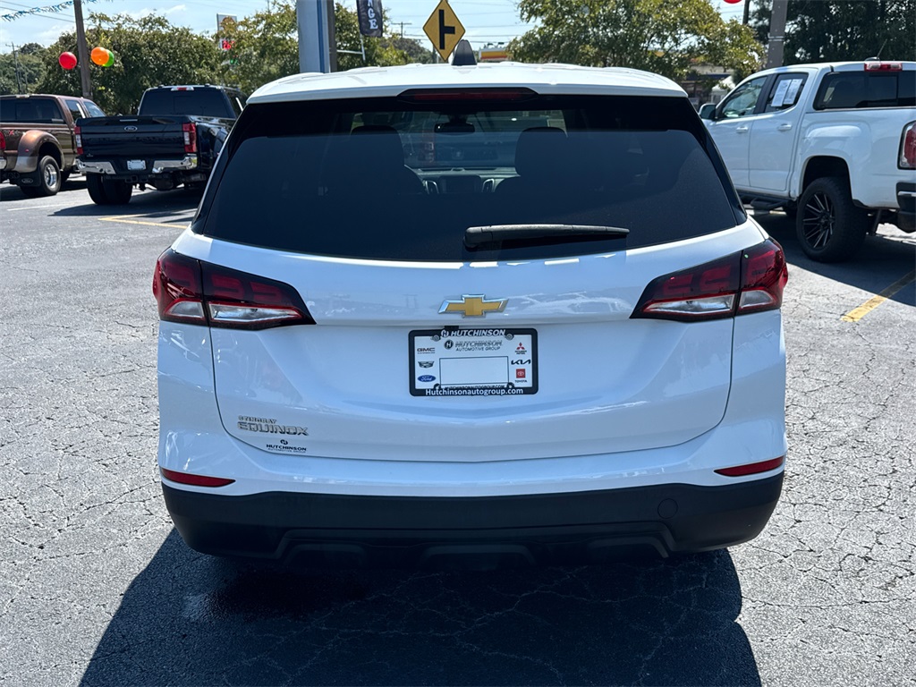 2023 Chevrolet Equinox LS photo 4