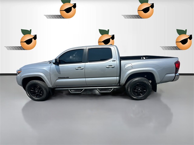 2022 Toyota Tacoma SR5 photo 2