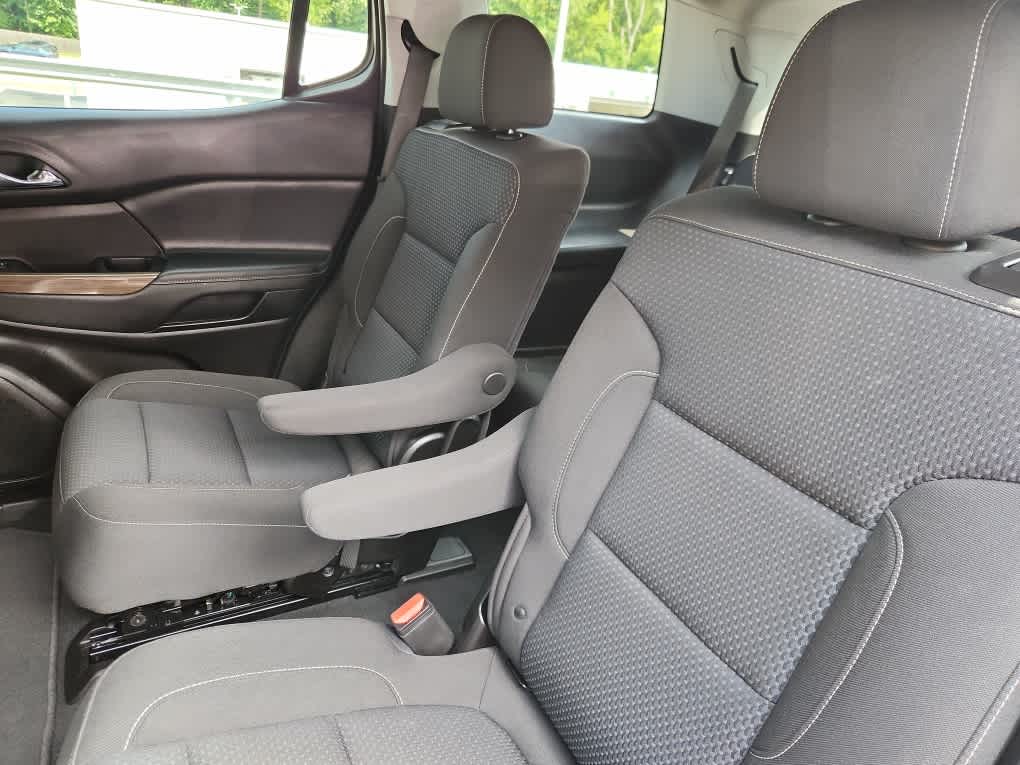 2023 Gmc Acadia SLE photo 11