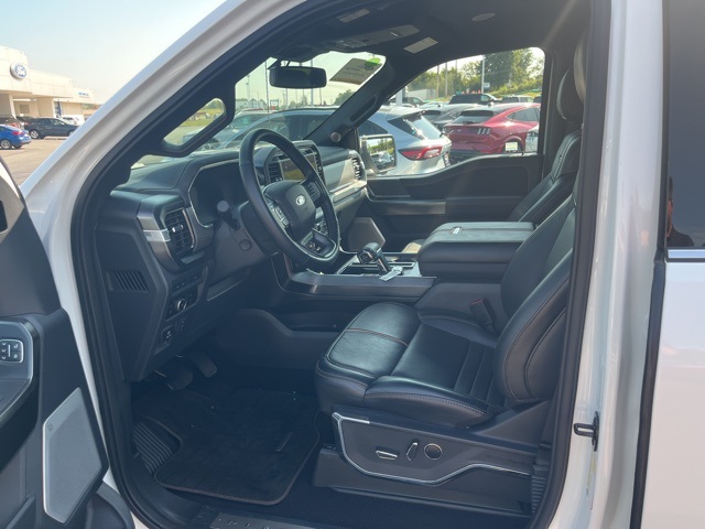 2023 Ford F-150 Platinum photo 8