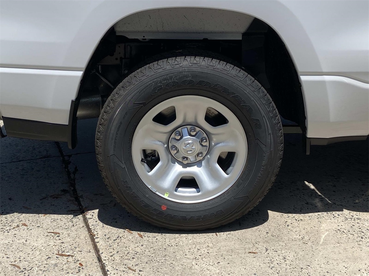 2025 Ram 1500 Tradesman photo 32