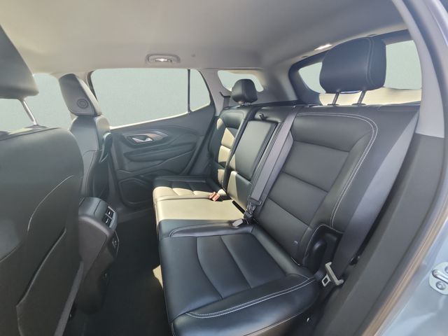 2024 Gmc Terrain SLT photo 13