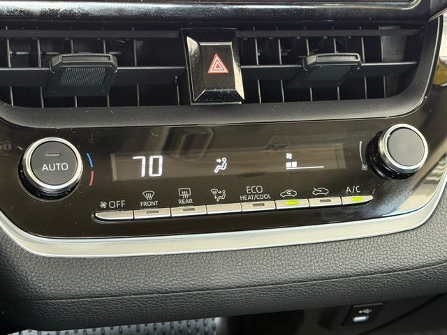 2023 Toyota Corolla Hybrid LE photo 15