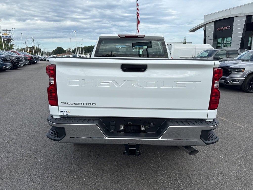 2026 Chevrolet Silverado 2500HD photo 3
