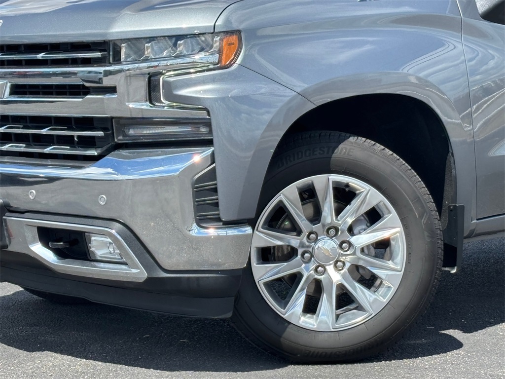 2022 Chevrolet Silverado 1500 LTZ photo 3