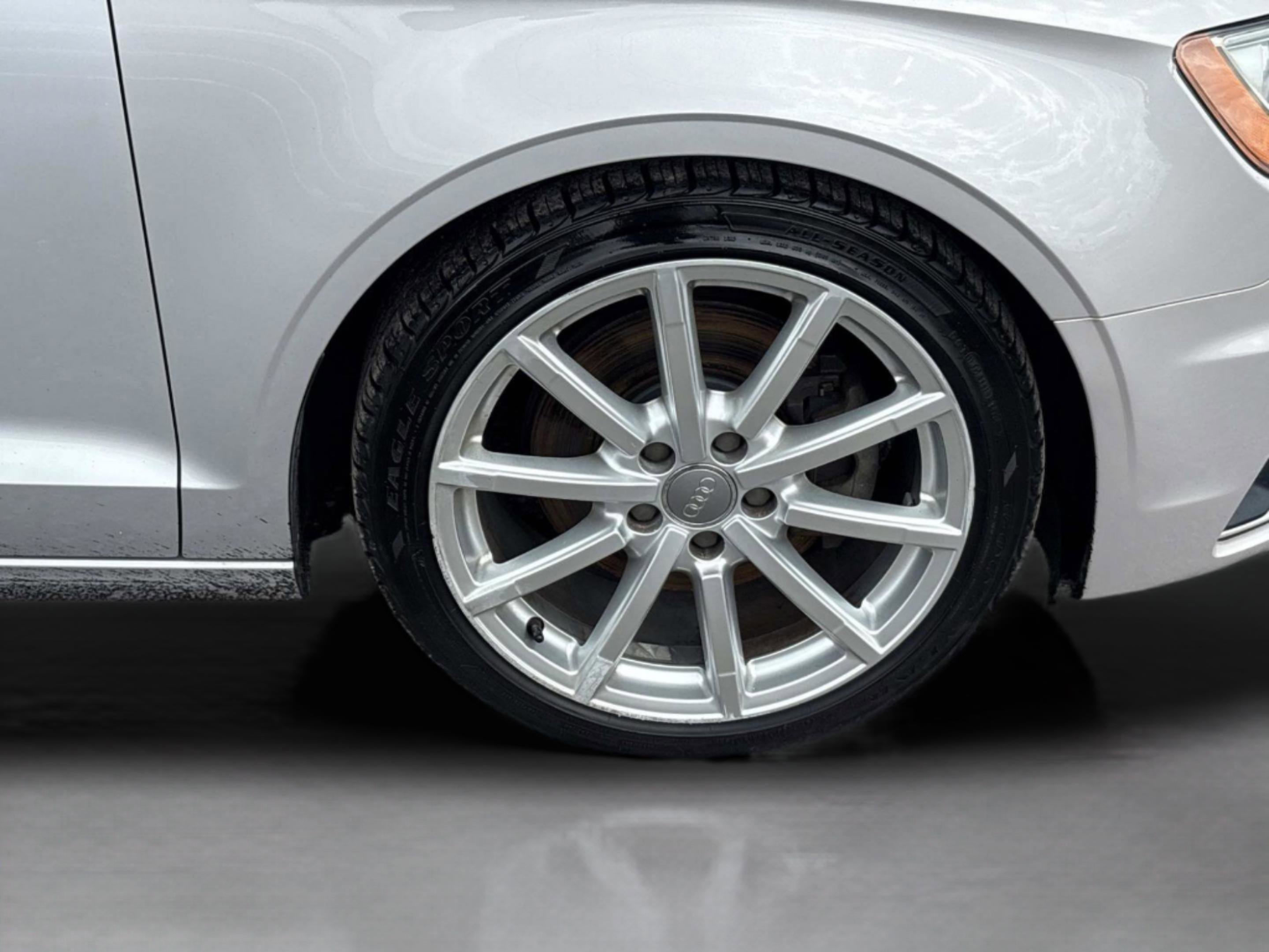 2016 Audi A3 1.8T Premium Plus photo 9