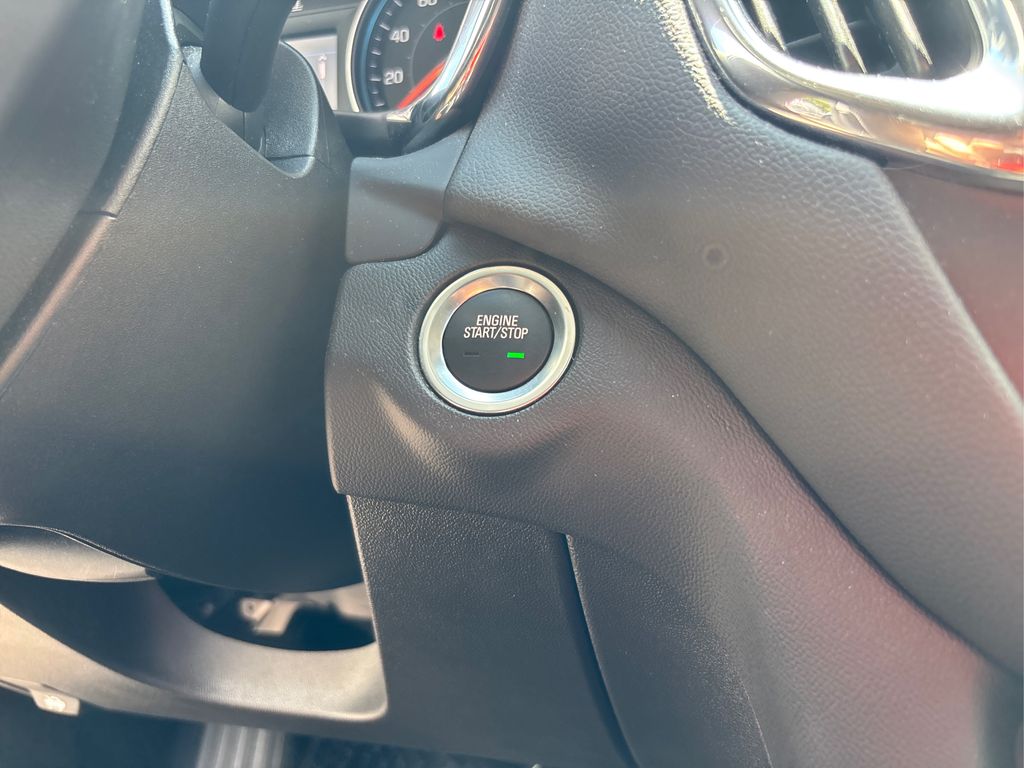 2023 Chevrolet Equinox LT photo 31