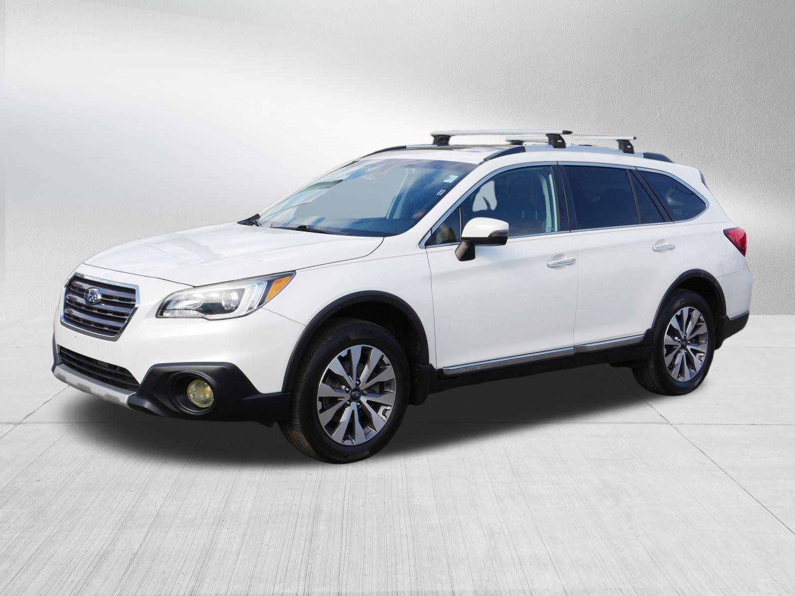 2017 Subaru Outback Touring photo 3