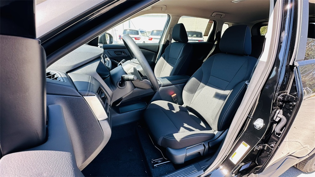 2026 Nissan Rogue S photo 25