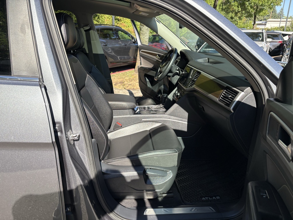 2022 Volkswagen Atlas V6 SE Technology photo 21