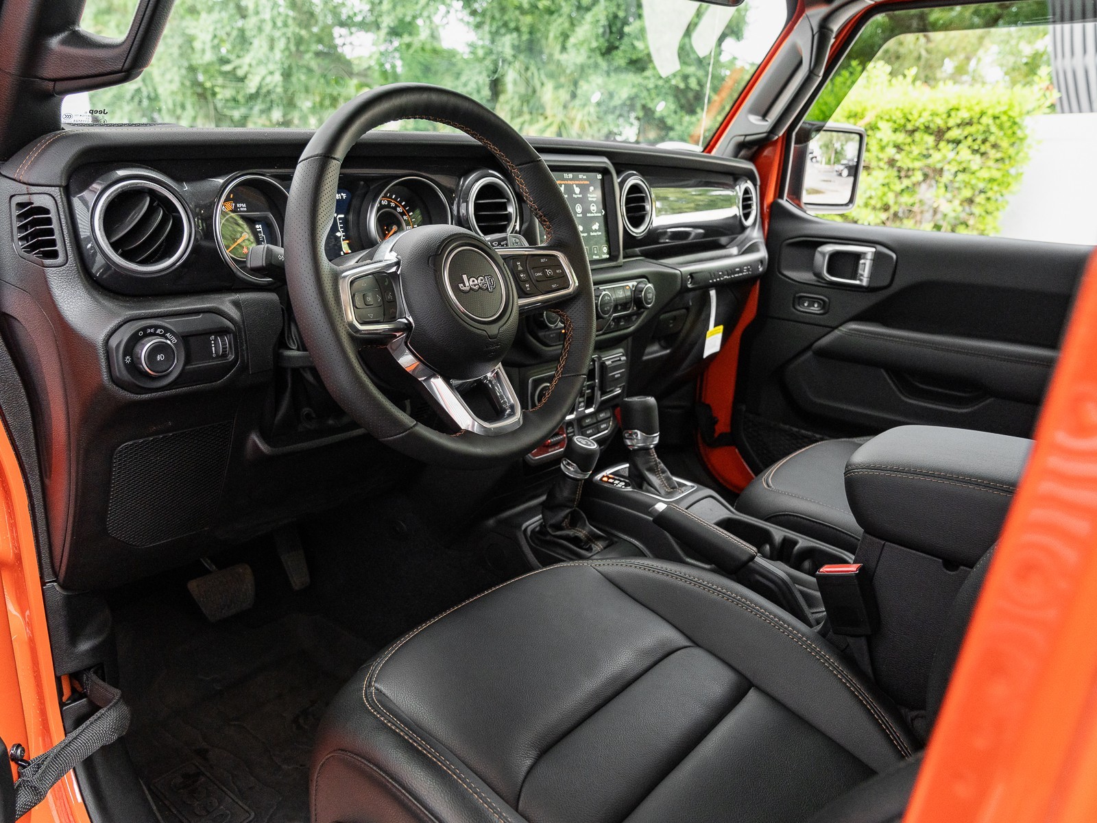 2023 Jeep Wrangler Rubicon 392 photo 6