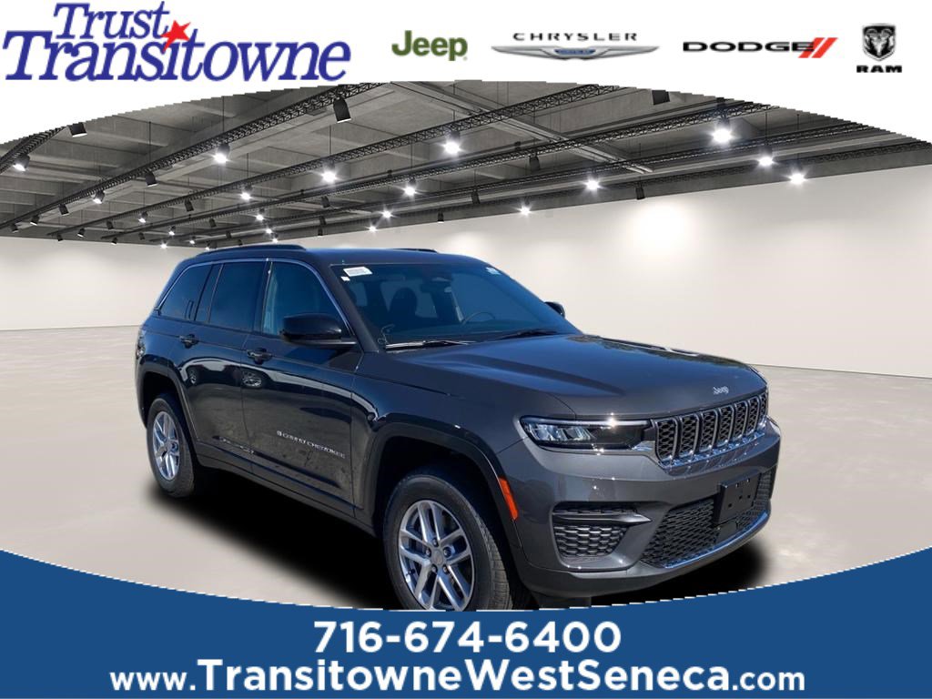 2025 Jeep Grand Cherokee Laredo's photo