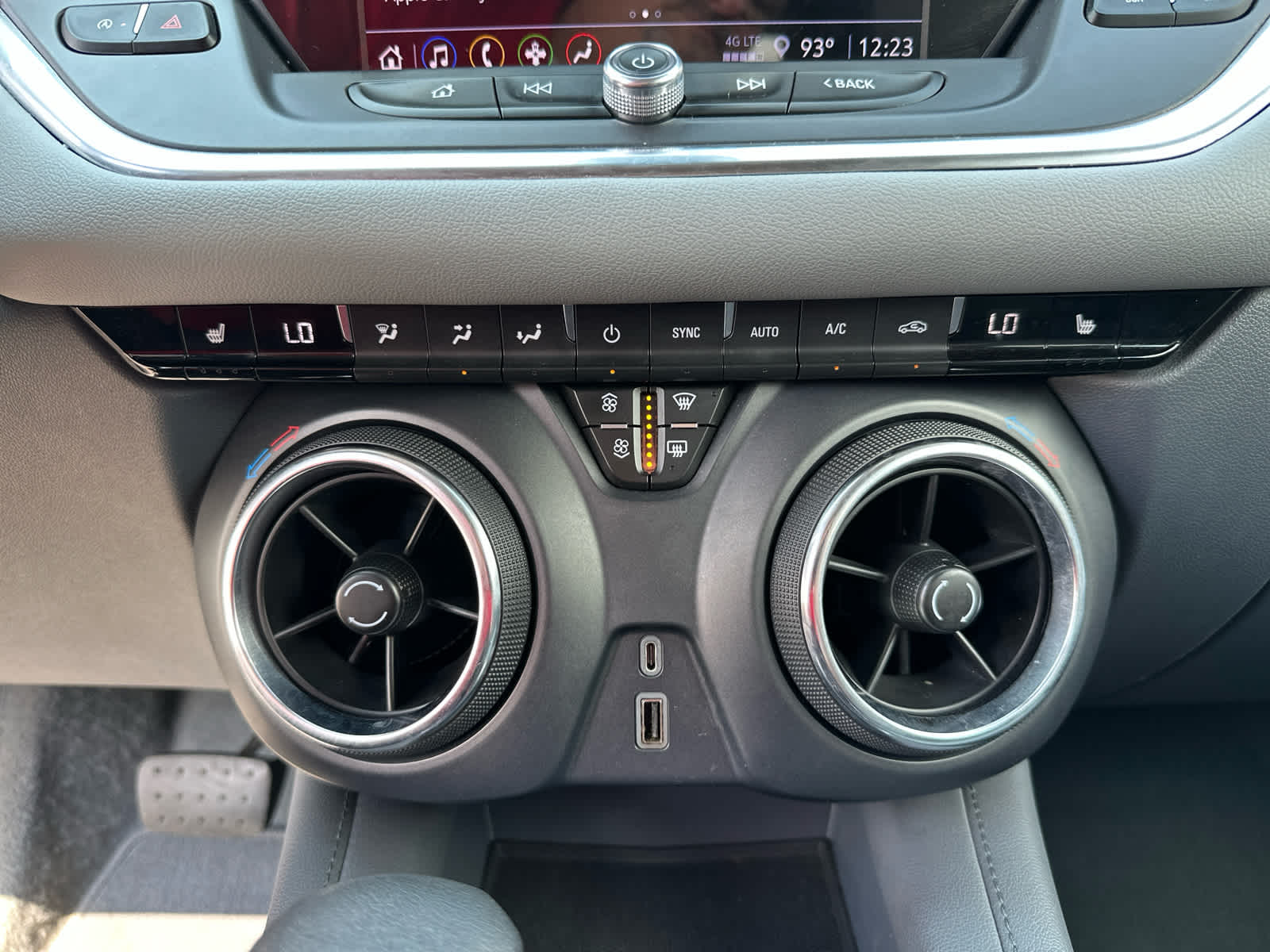 2022 Chevrolet Blazer 2LT photo 31