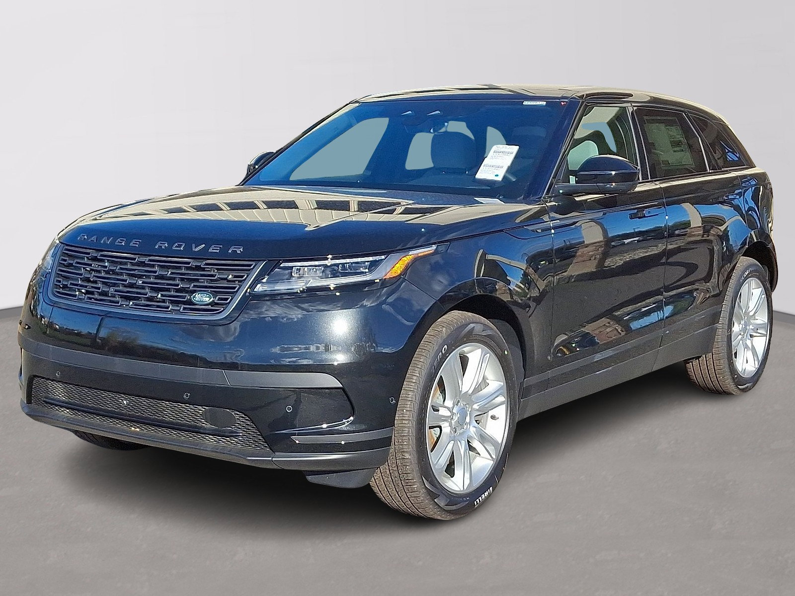 2026 Land Rover Range Rover Velar S's photo