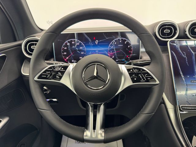 2025 Mercedes Benz GLC 300 photo 18