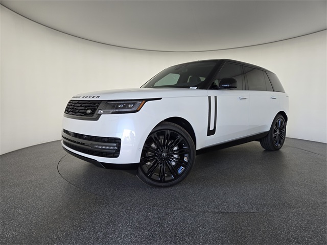 2025 Land Rover Range Rover SE's photo