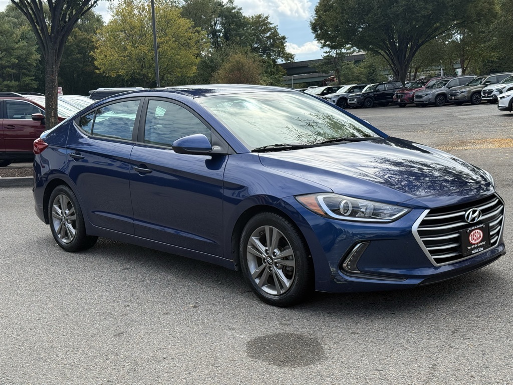 2017 Hyundai Elantra SE photo 4