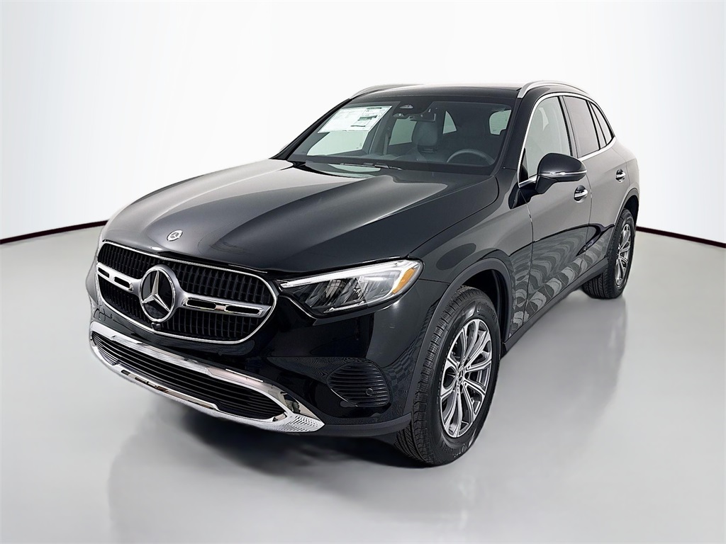 2026 Mercedes-Benz GLC Base's photo