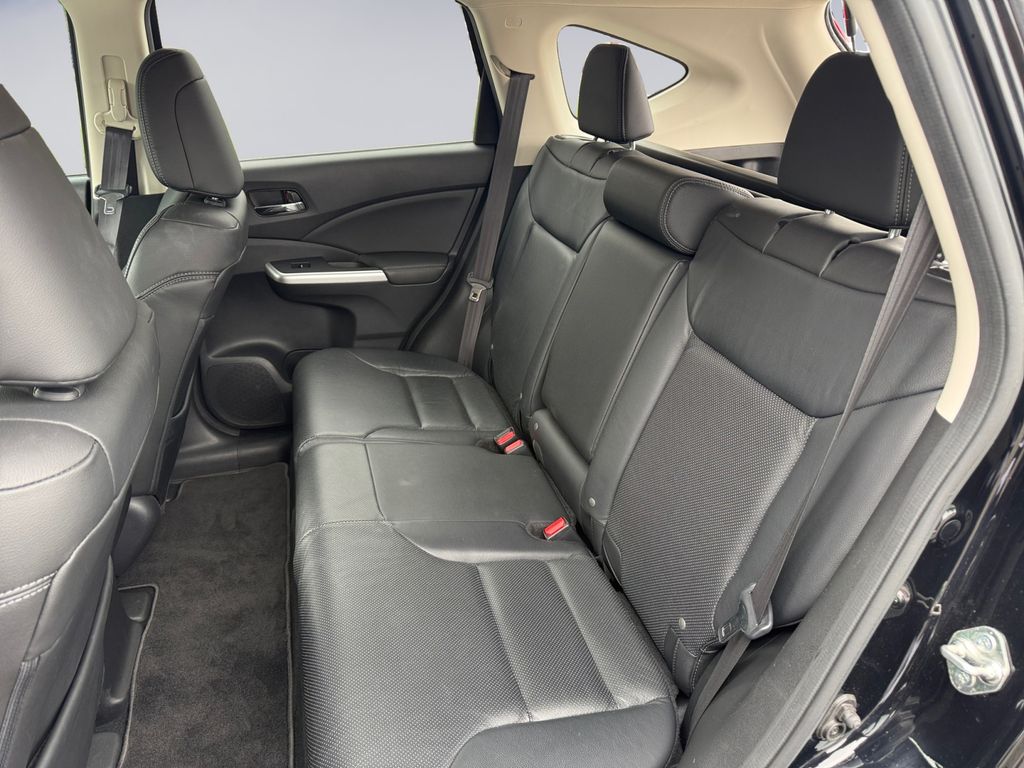2016 Honda CR-V Touring photo 16