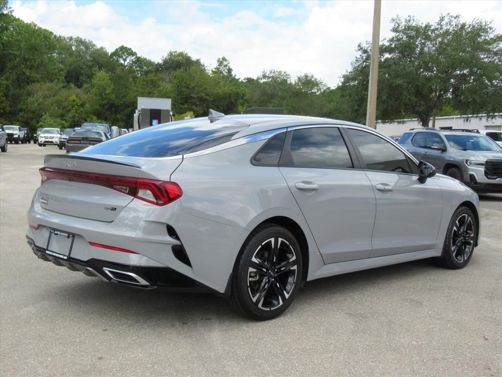 2022 Kia K5 GT-Line photo 6