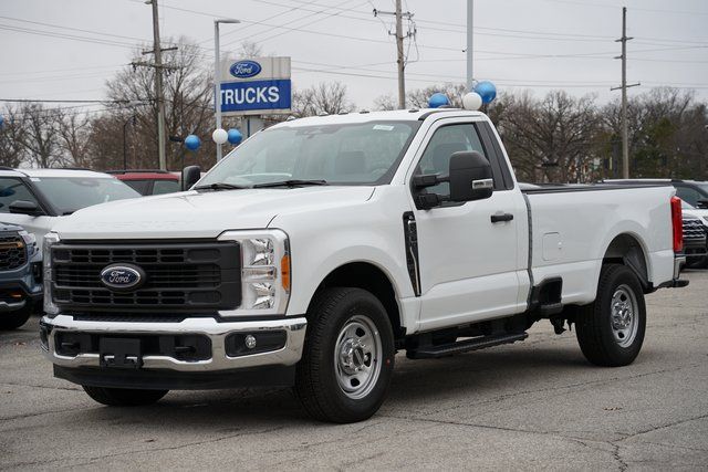 2023 FORD F-350 - Image 3