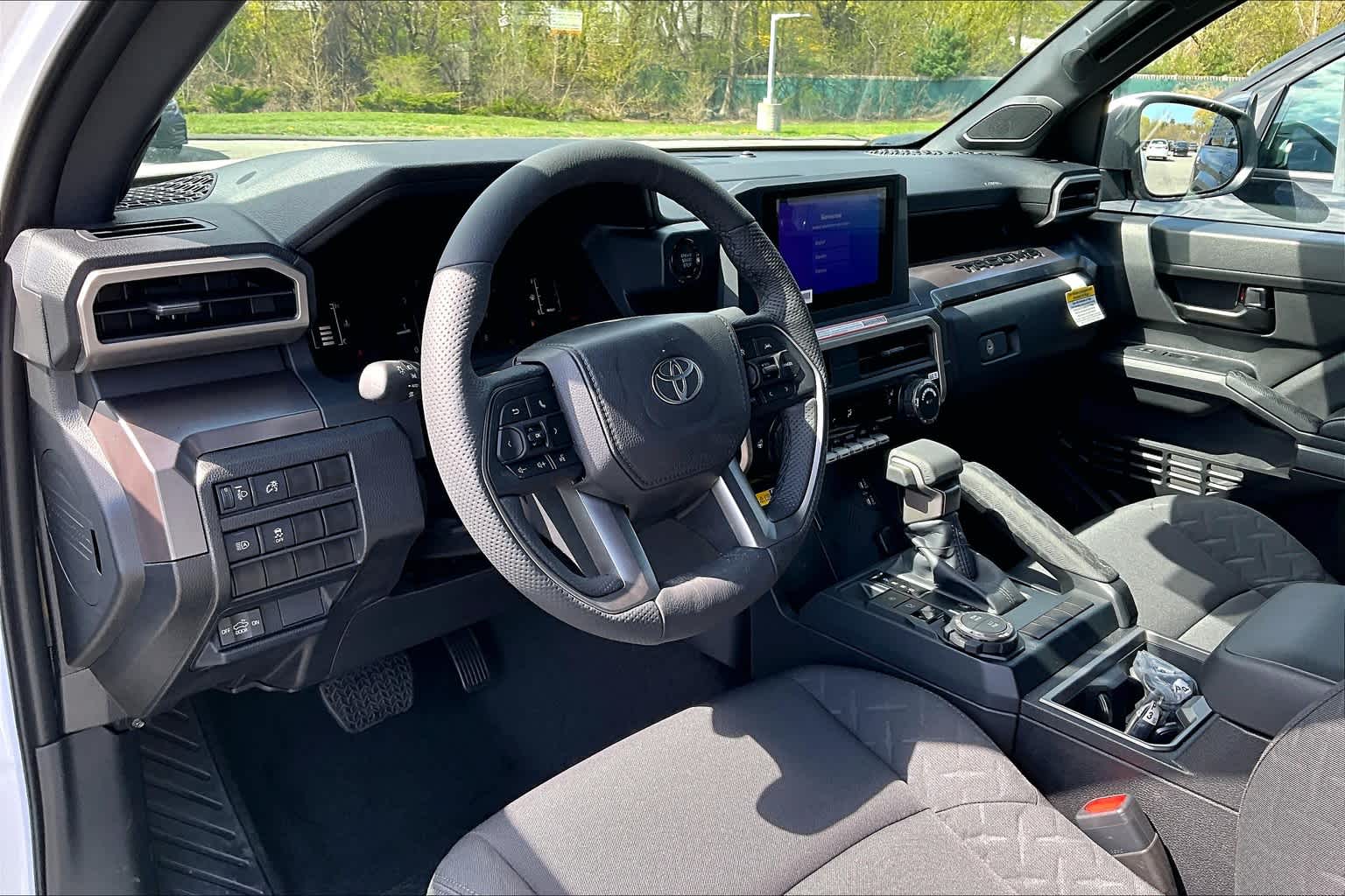 2025 Toyota Tacoma SR5 4x4 Double Cab photo 8