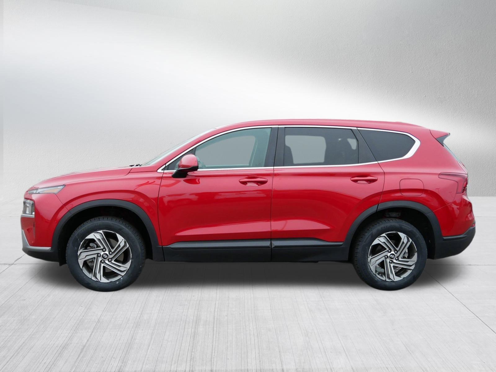 2022 Hyundai Santa Fe SE photo 3