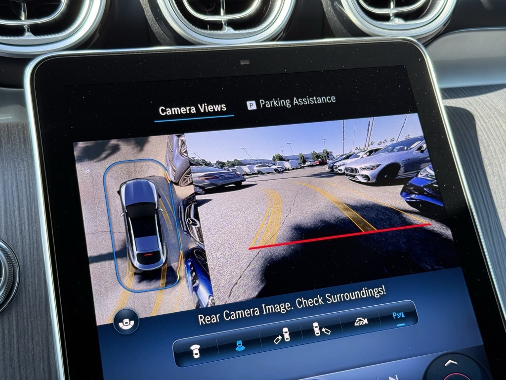 2025 Mercedes Benz GLC 43 photo 2