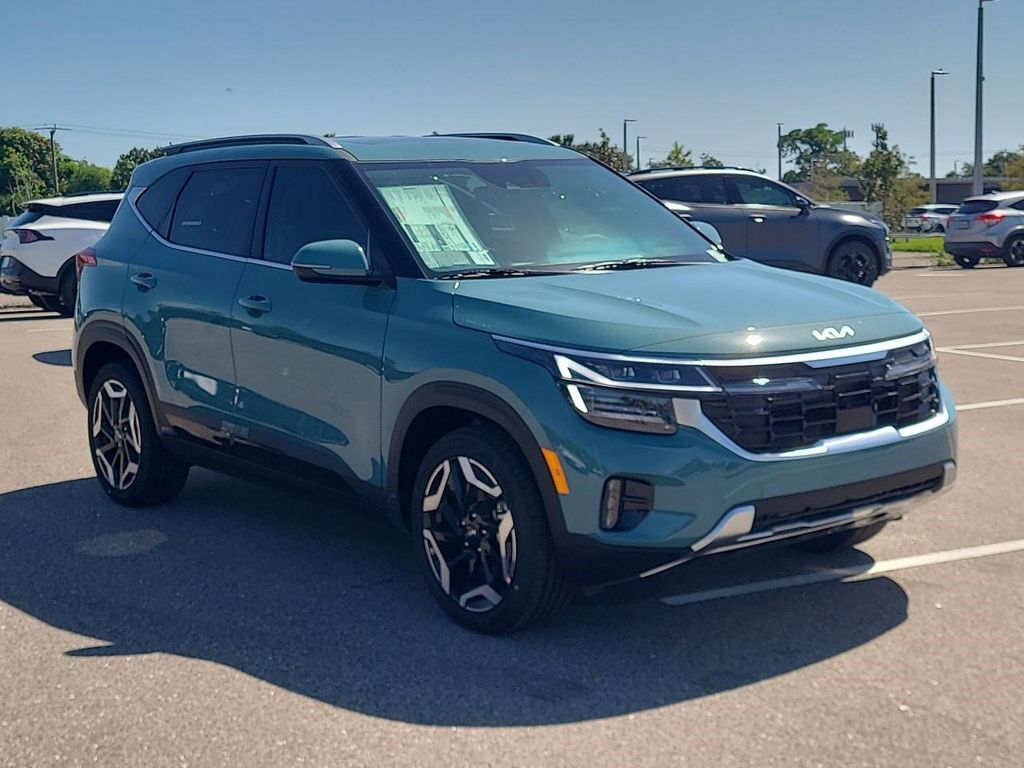 2026 Kia Seltos SX photo 3