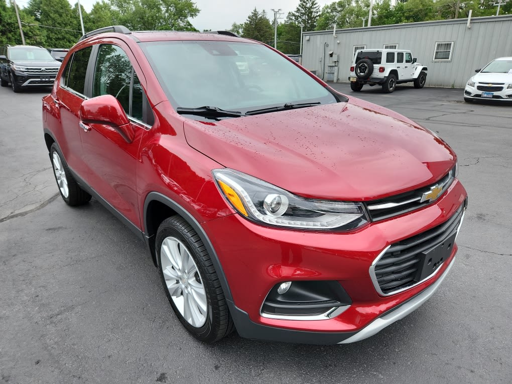 Pre owned 2020 chevrolet trax premier sport utility in freeport 