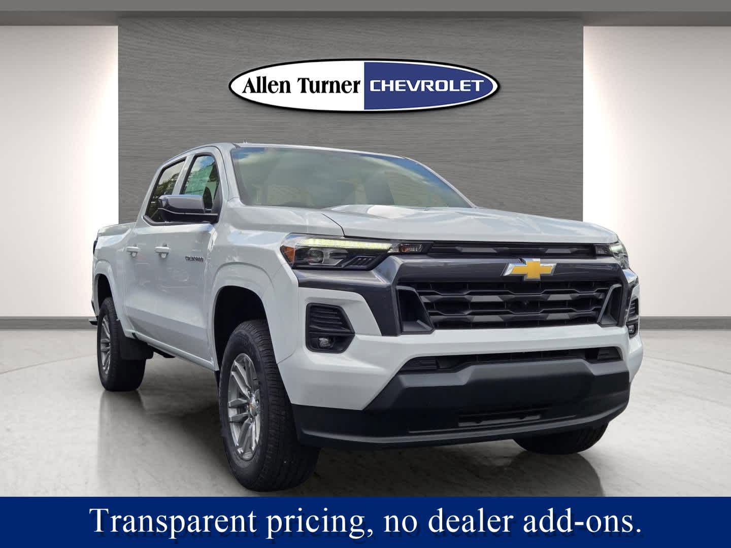 2026 Chevrolet Colorado LT photo 2